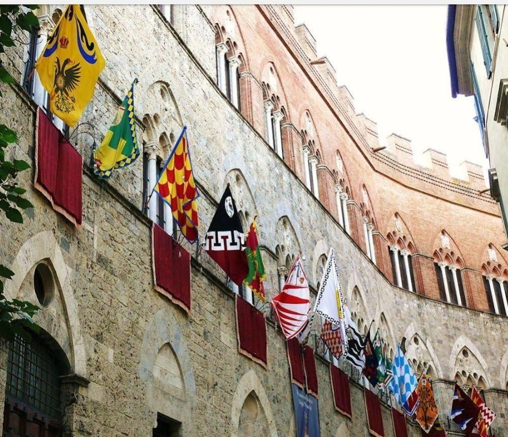 Bnb Residenza D Epoca Il Casato Siena Exterior photo